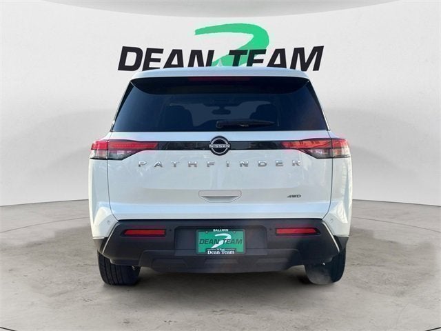 2022 Nissan Pathfinder S