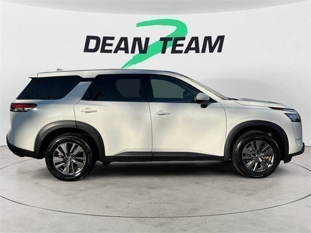 2022 Nissan Pathfinder S