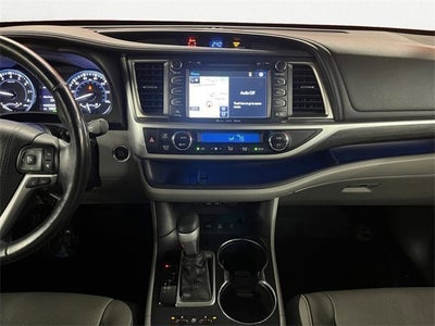 2017 Toyota Highlander Base