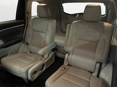 2017 Toyota Highlander Base