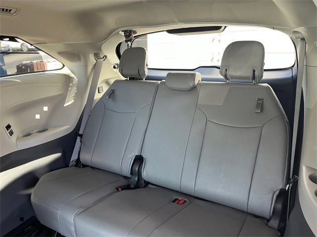 2023 Toyota Sienna Limited