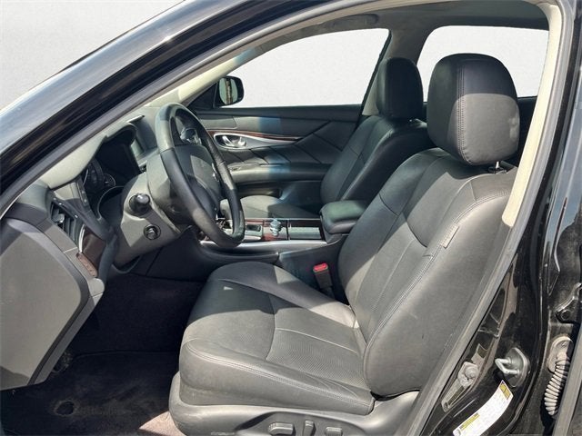 2018 INFINITI Q70L 3.7 LUXE