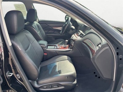 2018 INFINITI Q70L 3.7 LUXE