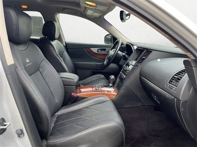 2011 INFINITI FX35 Base