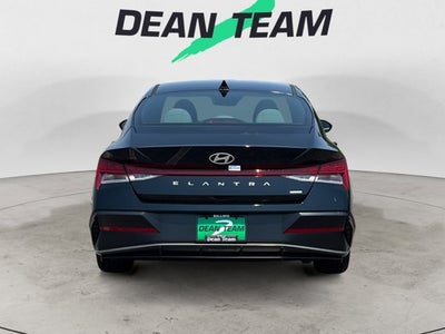 2025 Hyundai Elantra Hybrid Limited