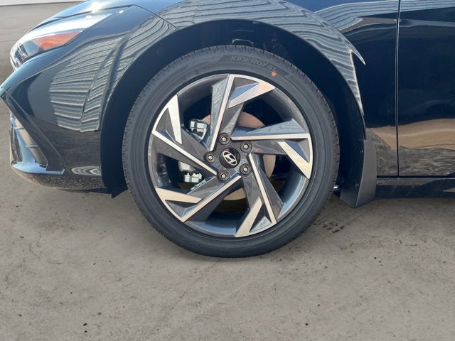 2025 Hyundai Elantra Hybrid Limited