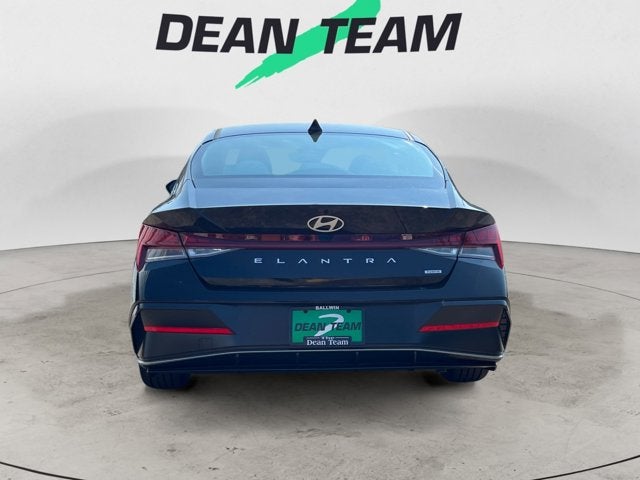 2025 Hyundai Elantra Hybrid Limited