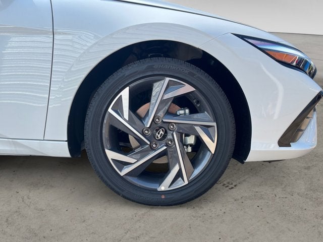 2025 Hyundai Elantra Hybrid Limited