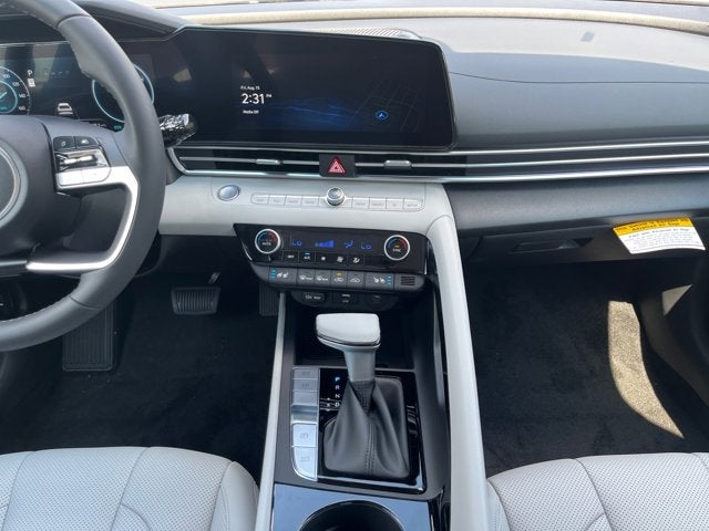 2025 Hyundai Elantra Hybrid Limited