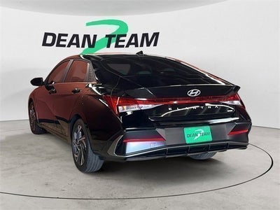 2025 Hyundai Elantra Hybrid Limited