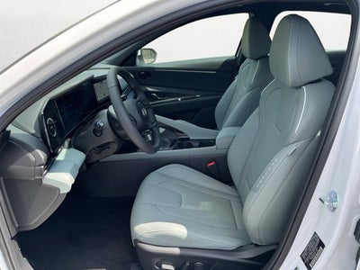2025 Hyundai Elantra Hybrid Limited