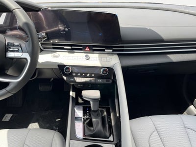 2025 Hyundai Elantra Hybrid Limited