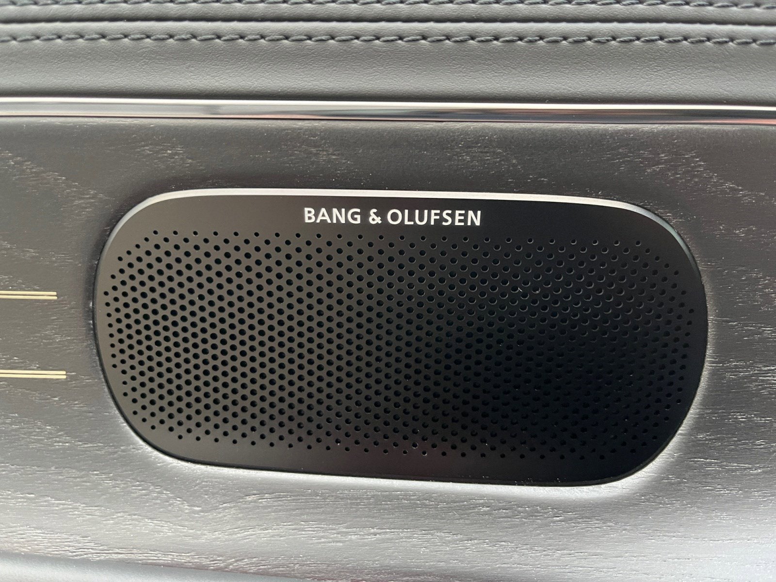 2026 Genesis G90 e-SC Prestige Black