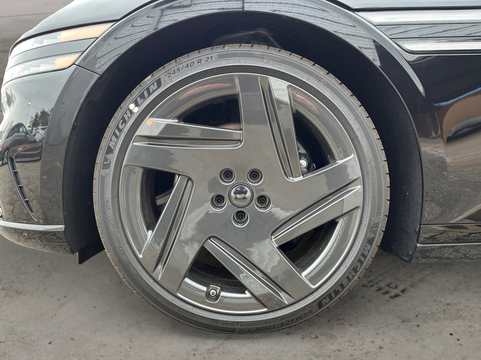 2026 Genesis G90 e-SC Prestige Black