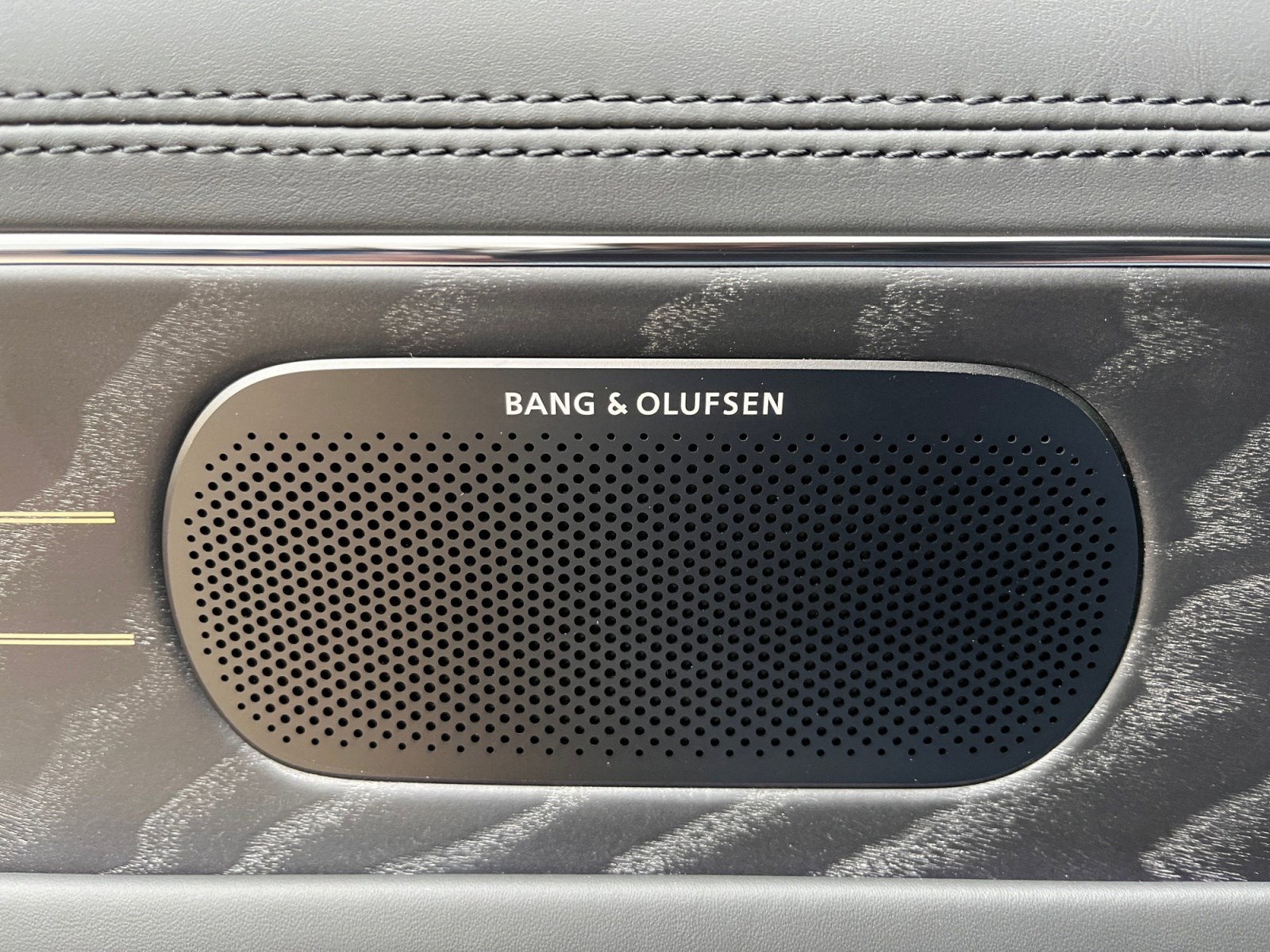 2026 Genesis G90 e-SC Prestige Black