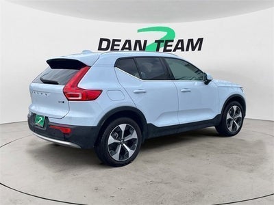 2025 Volvo XC40 Plus Bright Theme