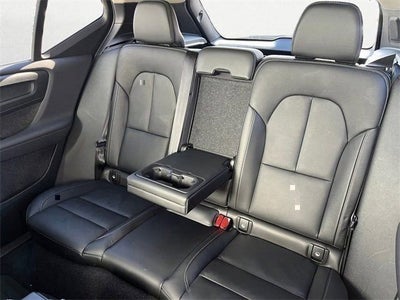 2023 Volvo XC40 Ultimate Dark Theme