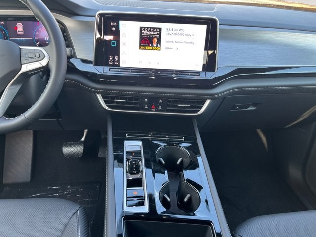 2026 Volkswagen Atlas Cross Sport 2.0T SE w/Technology