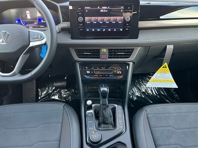 2026 Volkswagen Taos SE Black