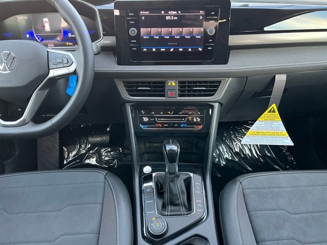 2026 Volkswagen Taos SE Black