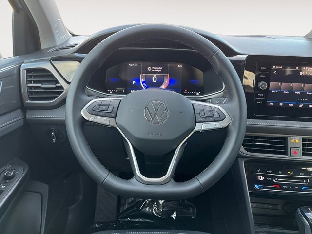 2026 Volkswagen Taos SE Black