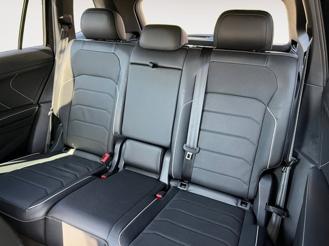 2024 Volkswagen Tiguan SEL R-Line