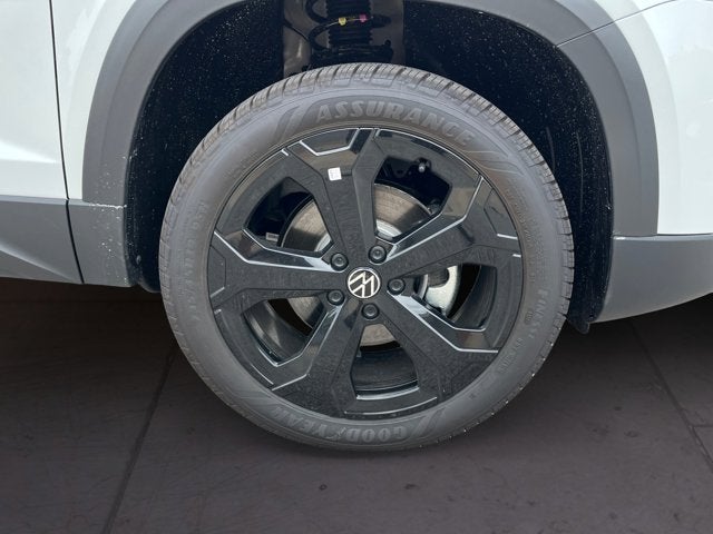 2025 Volkswagen Taos SEL