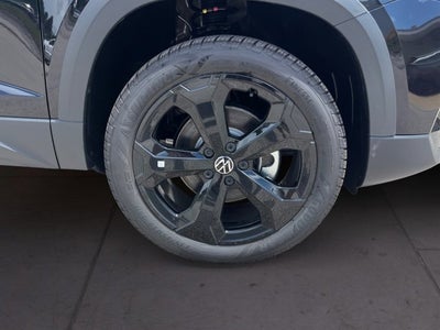 2025 Volkswagen Taos SEL