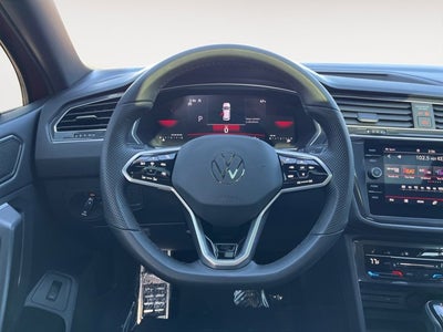 2024 Volkswagen Tiguan SE R-Line Black