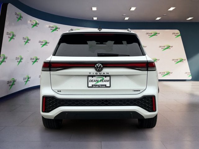 2026 Volkswagen Tiguan SE R-Line Black