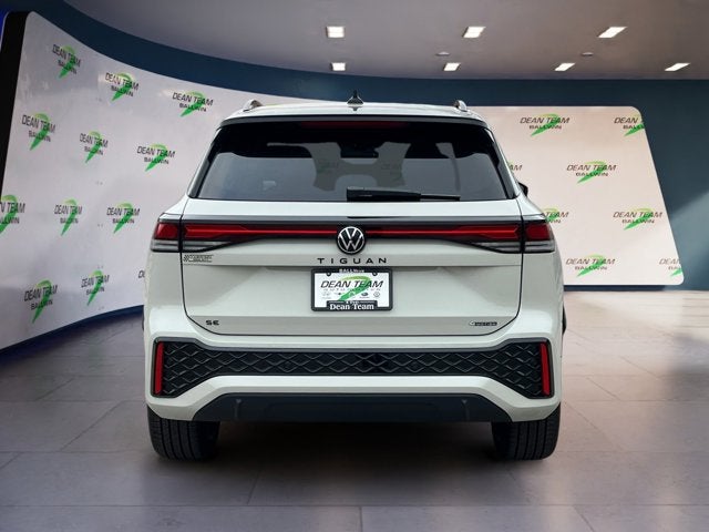 2026 Volkswagen Tiguan SE R-Line Black