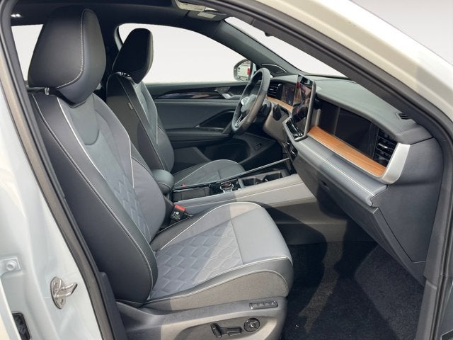 2026 Volkswagen Tiguan SEL R-Line Turbo