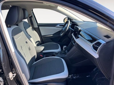 2026 Volkswagen Taos SE