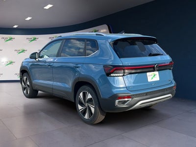 2025 Volkswagen Taos SE