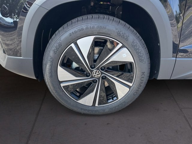 2025 Volkswagen Taos SE