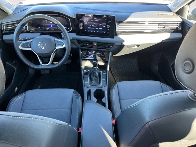 2025 Volkswagen Jetta SE