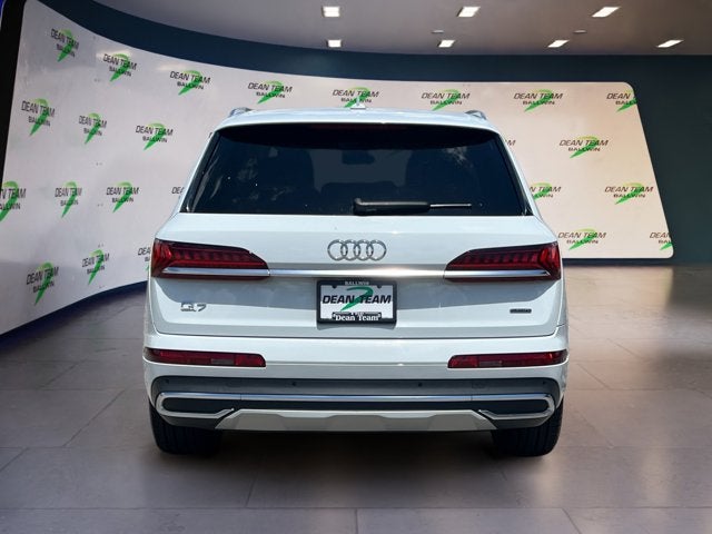 2022 Audi Q7 Premium Plus