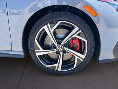 2025 Volkswagen Golf GTI SE
