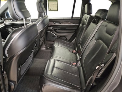 2022 Jeep Grand Cherokee Overland