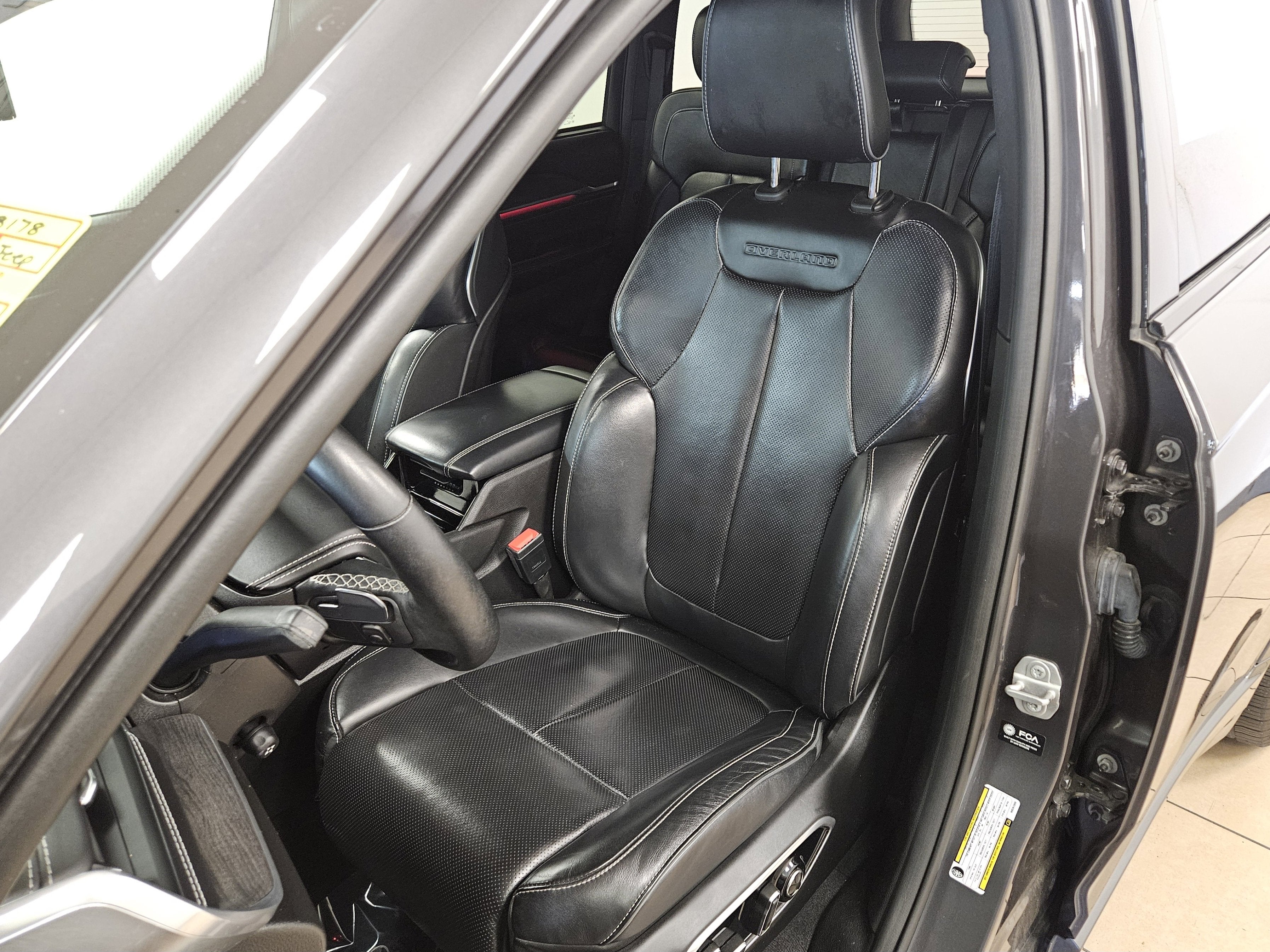 2022 Jeep Grand Cherokee Overland