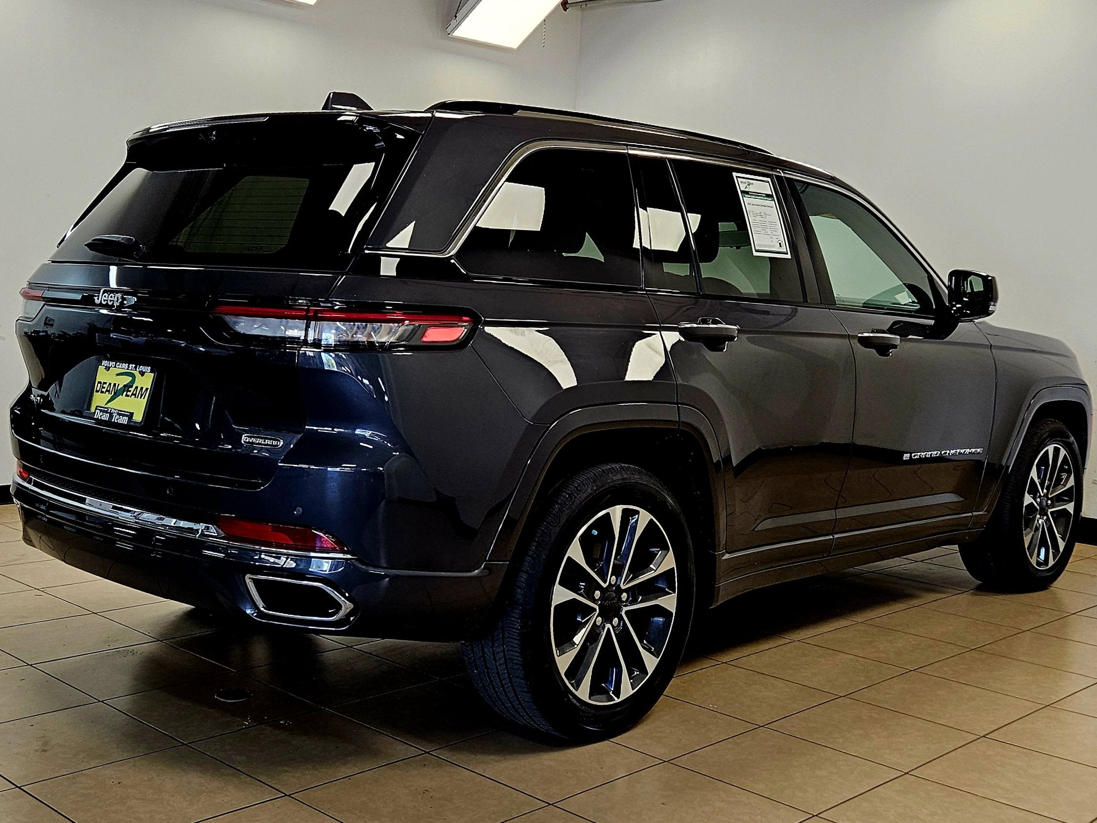 2022 Jeep Grand Cherokee Overland