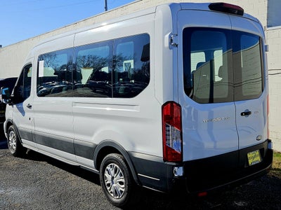 2022 Ford Transit Passenger Wagon XLT