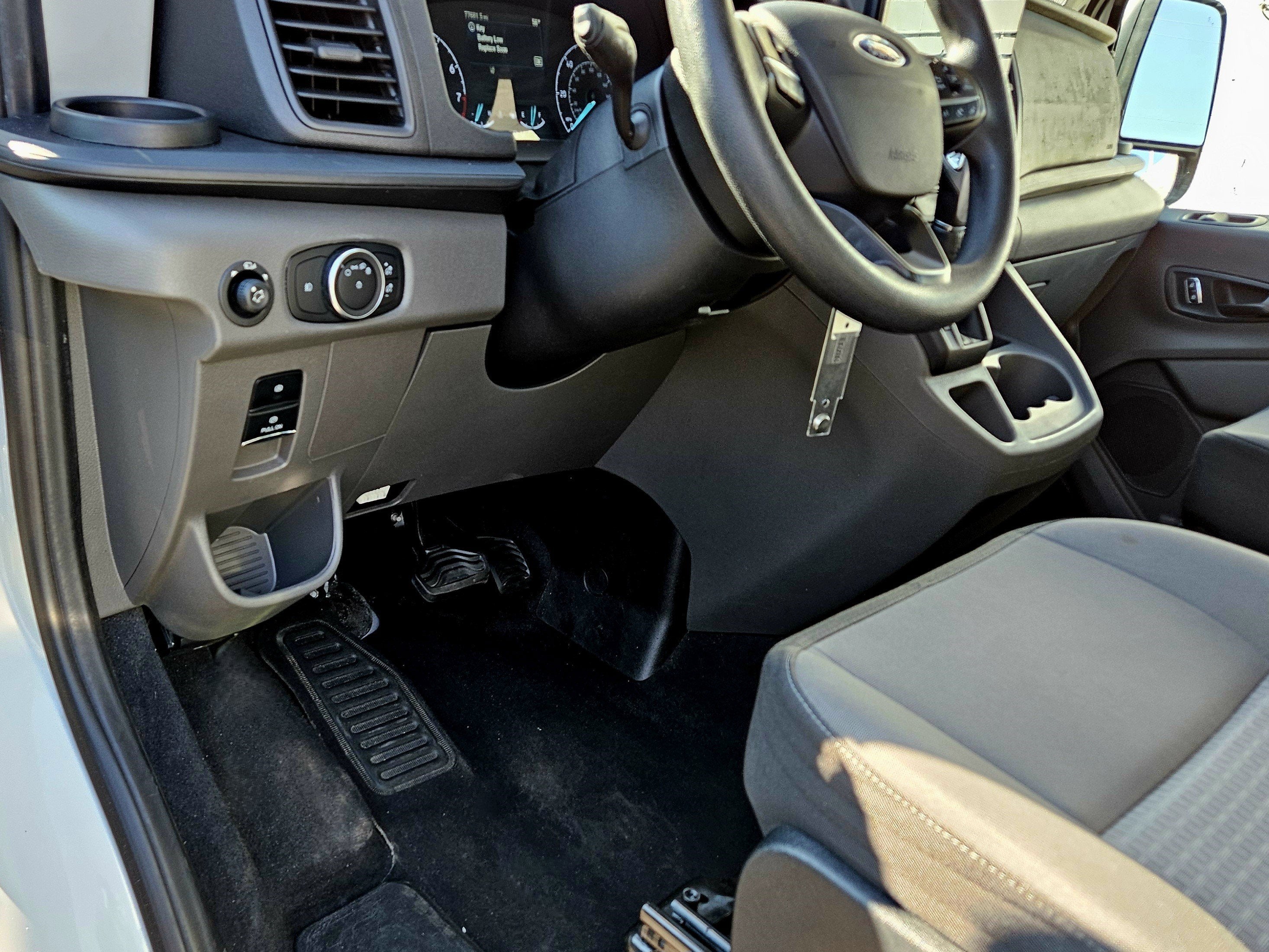 2022 Ford Transit Passenger Wagon XLT