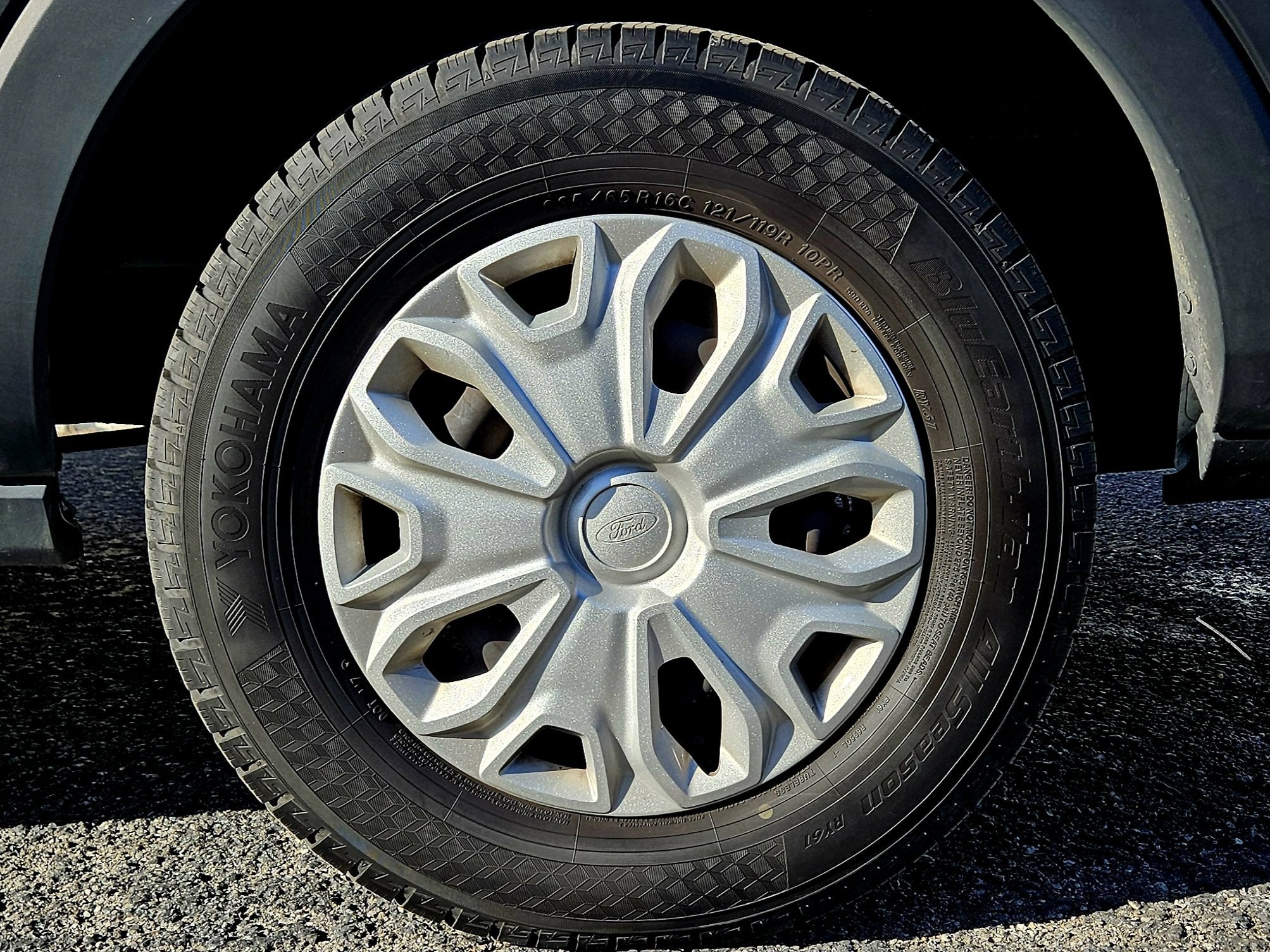 2022 Ford Transit Passenger Wagon XLT