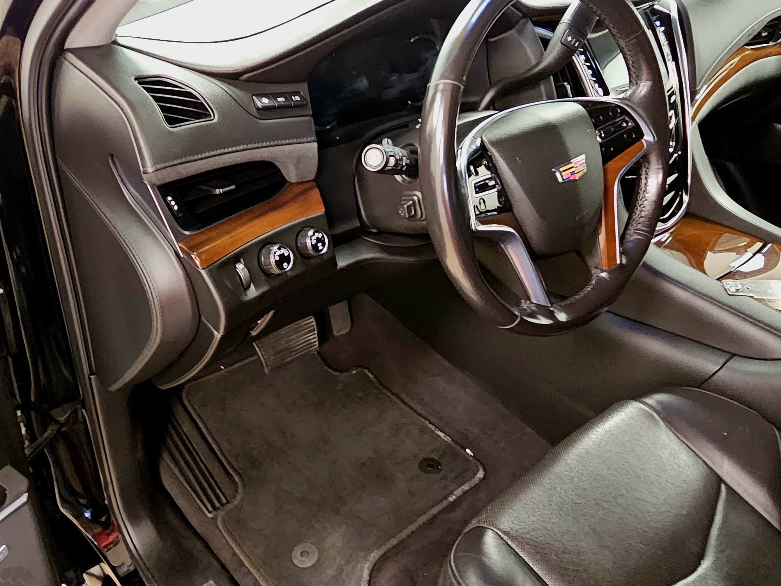 2020 Cadillac Escalade ESV Premium Luxury