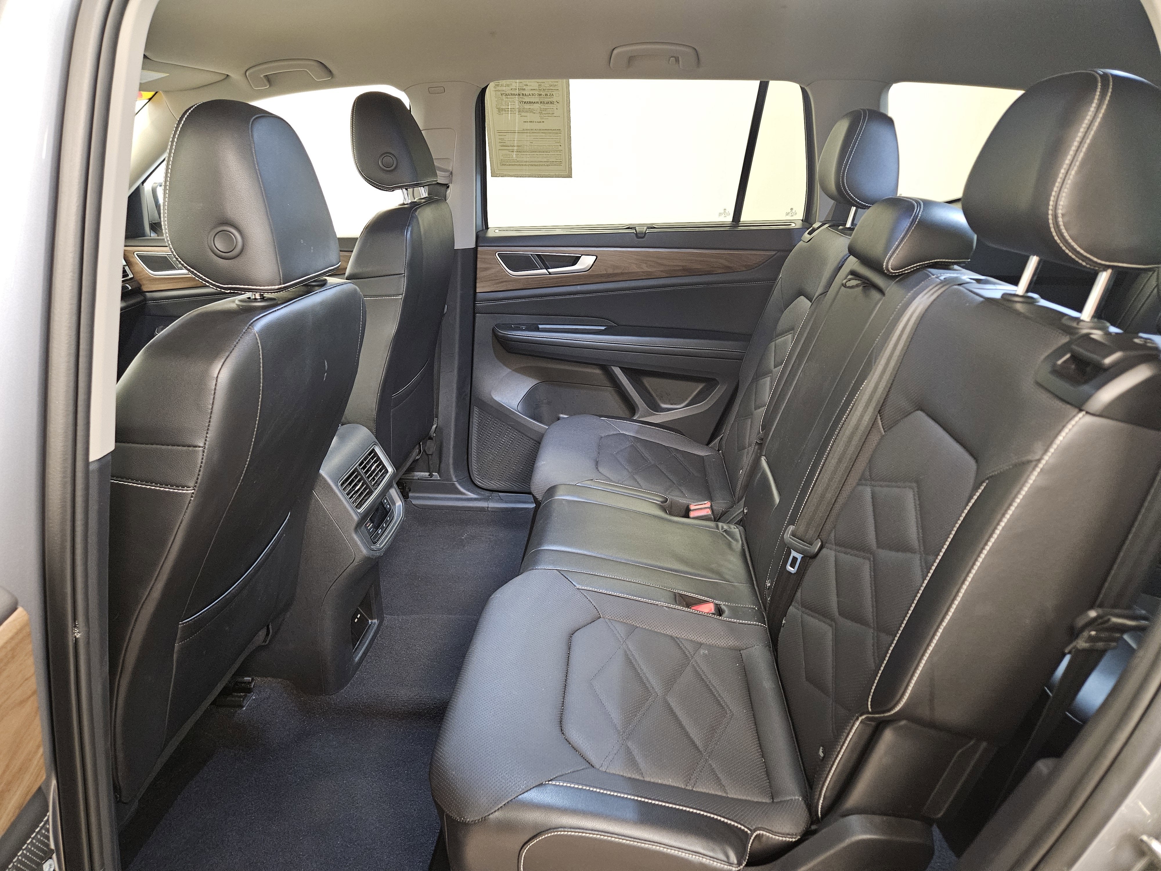 2024 Volkswagen Atlas 2.0T SE with Technology