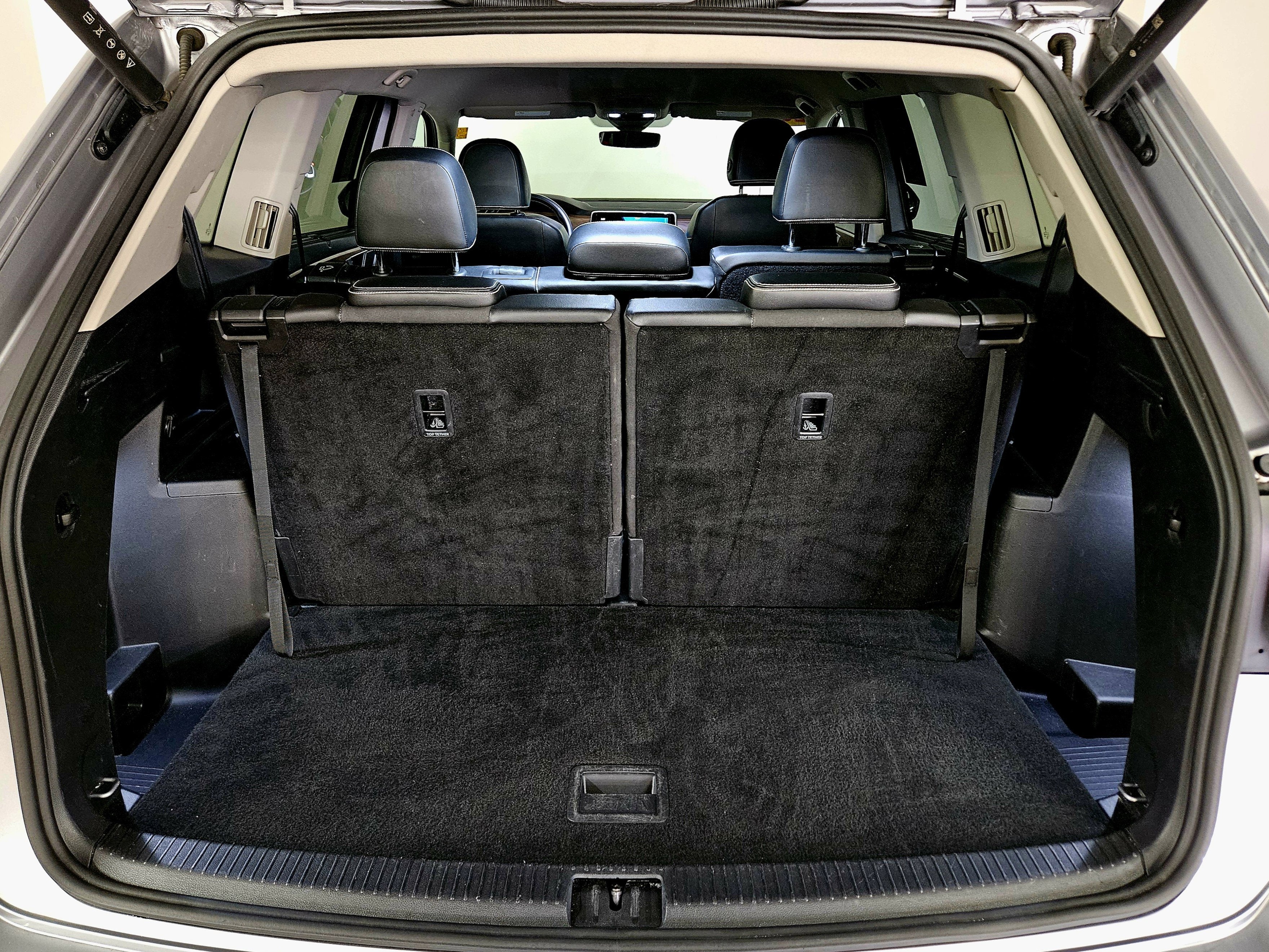 2024 Volkswagen Atlas 2.0T SE with Technology