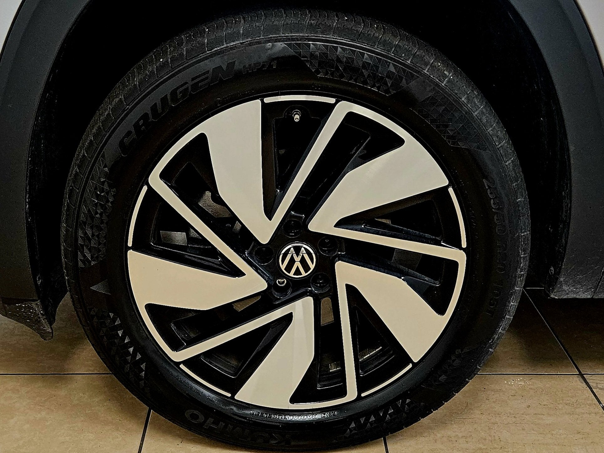 2024 Volkswagen Atlas 2.0T SE with Technology