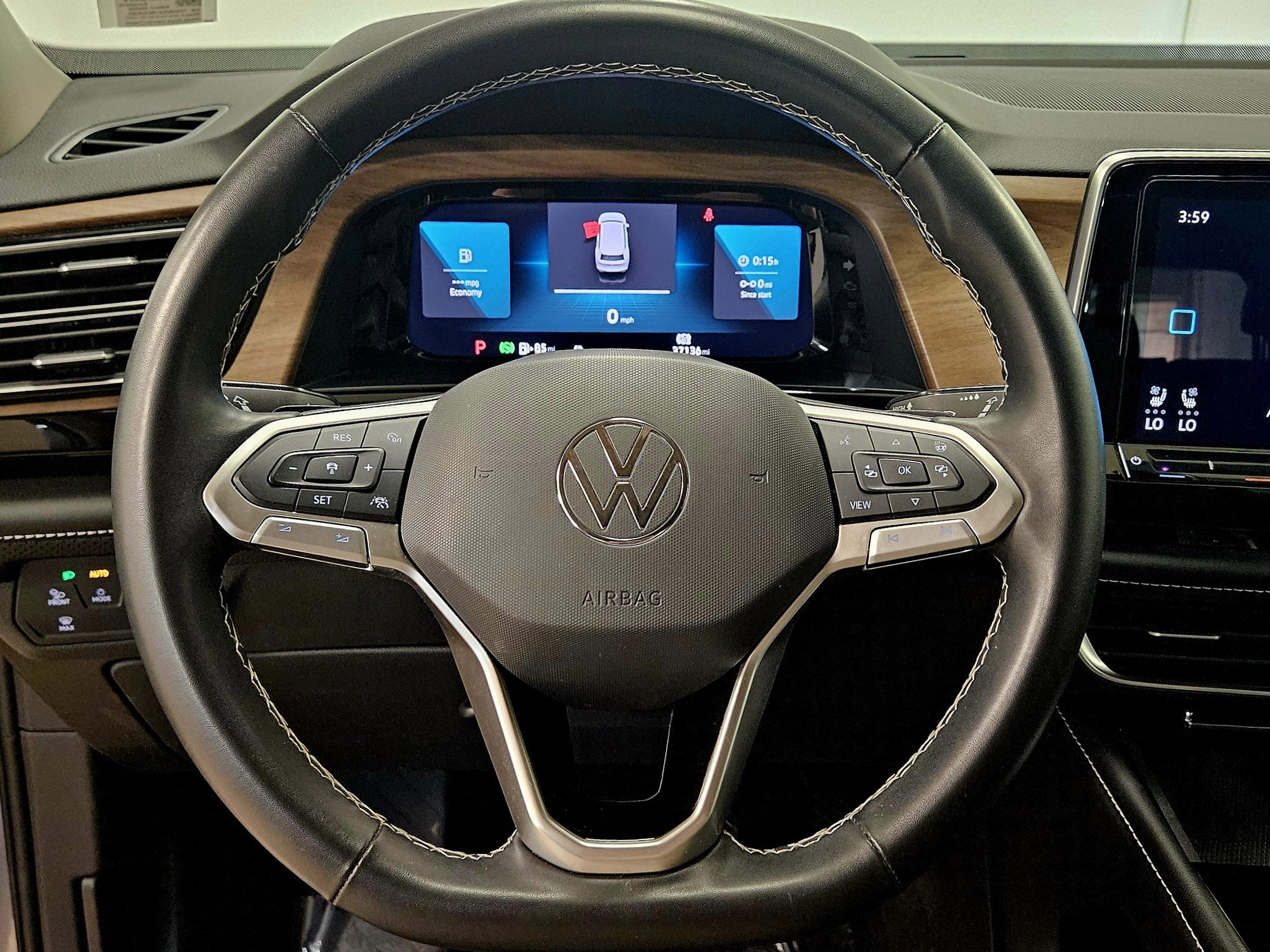 2024 Volkswagen Atlas 2.0T SE with Technology