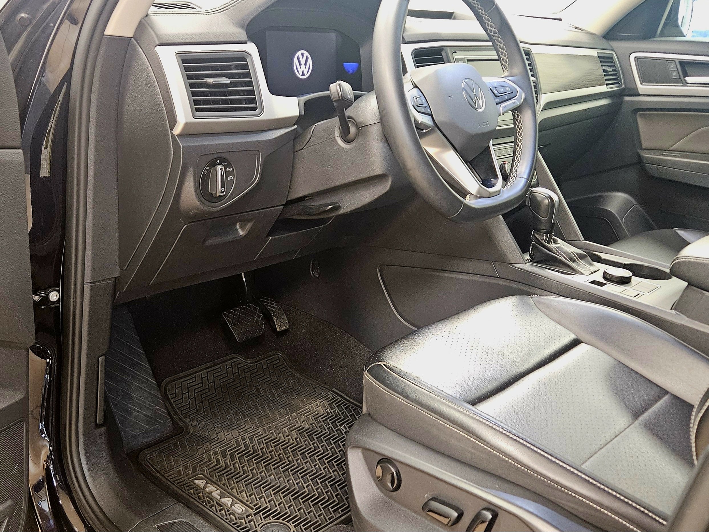 2022 Volkswagen Atlas 2.0T SE